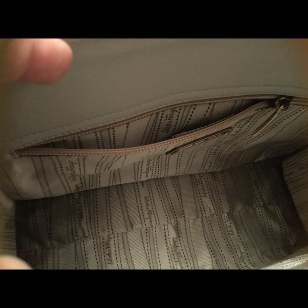 ❌❌SOLD❌❌Salvatore Ferragamo Brianna Handbag - Picture 5 of 5